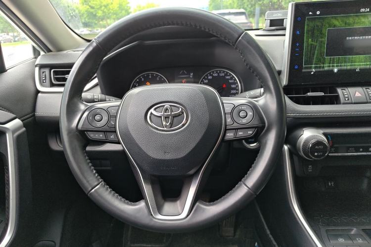 Used Toyota Wildlander 2021 2.0L CVT Two-Wheel Drive Luxury Edition Steering Wheel