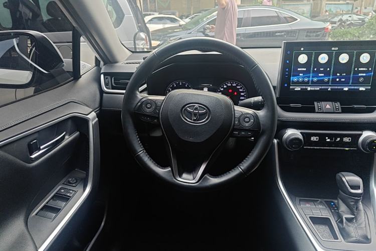 Used Toyota Wildlander 2021 2.0L CVT Two-Wheel Drive Luxury Edition Steering Wheel