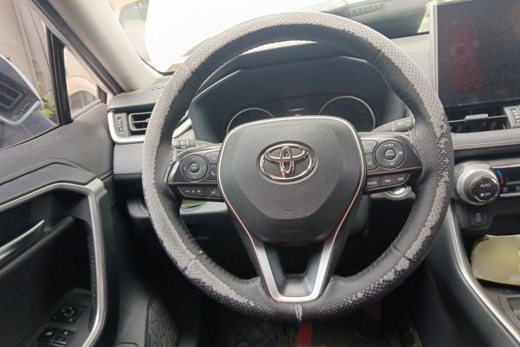 Used Toyota Wildlander 2021 2.0L CVT 4x4 Luxury Edition Steering Wheel