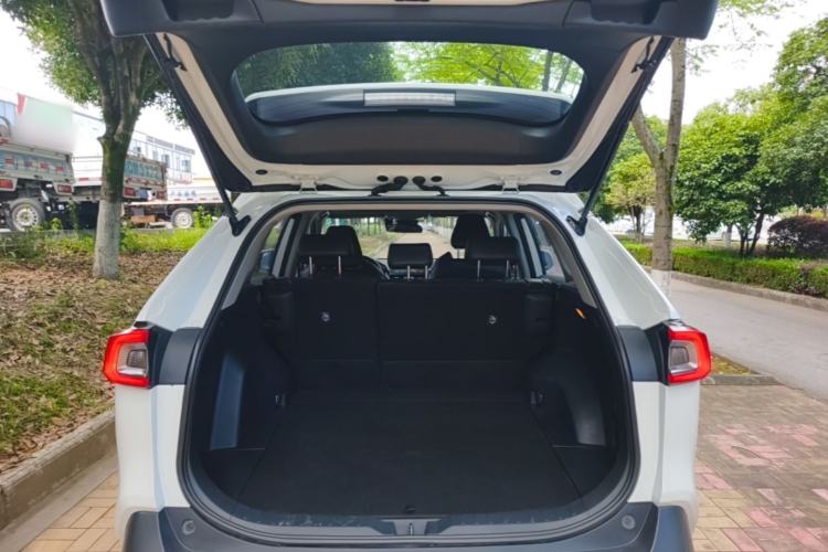 Used Toyota Wildlander 2021 2.0L CVT 4x4 Luxury Edition Trunk