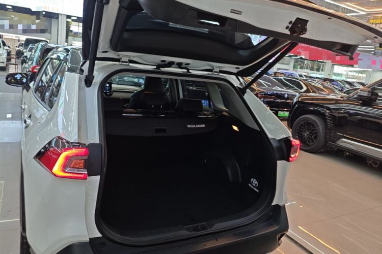 Used Toyota Wildlander 2021 2.0L CVT 4x4 Luxury Edition Trunk