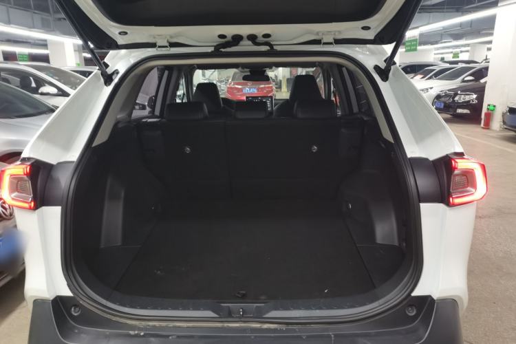 Used Toyota Wildlander 2021 2.0L CVT Two-Wheel Drive Luxury Edition Trunk