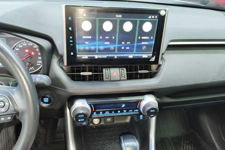 Used Toyota Wildlander 2022 2.0L CVT Two-Wheel Drive Luxury PLUS Edition Audio And AC Panel