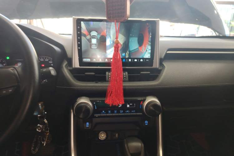 Used Toyota Wildlander 2022 2.0L CVT Two-Wheel Drive Leading Edition Audio And AC Panel