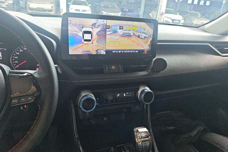 Used Toyota Wildlander 2022 Updated Version 2.0L CVT Two-Wheel Drive Leading Edition Audio And AC Panel
