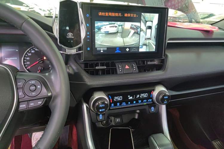 Used Toyota Wildlander 2022 2.0L CVT Two-Wheel Drive Luxury PLUS Edition Audio And AC Panel