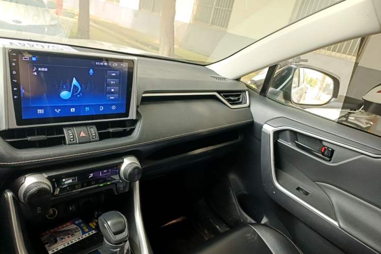 Used Toyota Wildlander 2022 2.0L CVT Two-Wheel Drive Leading Edition Audio And AC Panel