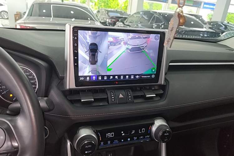 Used Toyota Wildlander 2022 Dual-Engine 2.5L E-CVT Four-Wheel Drive Luxury Edition Audio And AC Panel