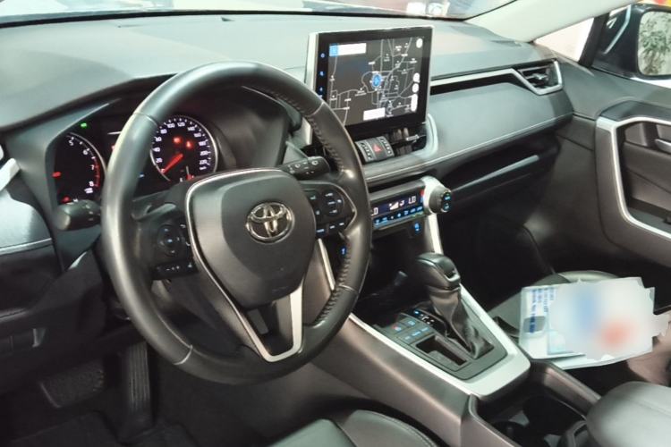 Used Toyota Wildlander 2022 2.0L CVT Two-Wheel Drive Luxury Edition Center Console
