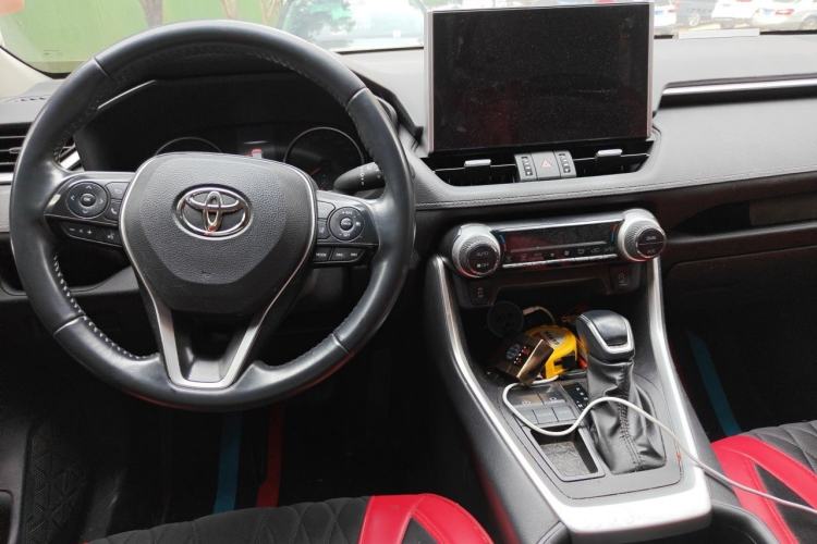Used Toyota Wildlander 2022 2.0L CVT Two-Wheel Drive Knight Edition Center Console