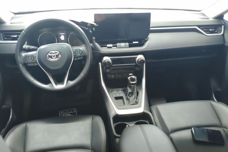 Used Toyota Wildlander 2022 2.0L CVT Two-Wheel Drive Urban Edition Center Console