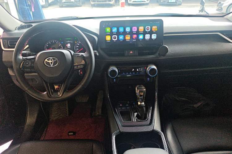 Used Toyota Wildlander 2022 Updated Version 2.0L CVT Two-Wheel Drive Leading Edition Center Console