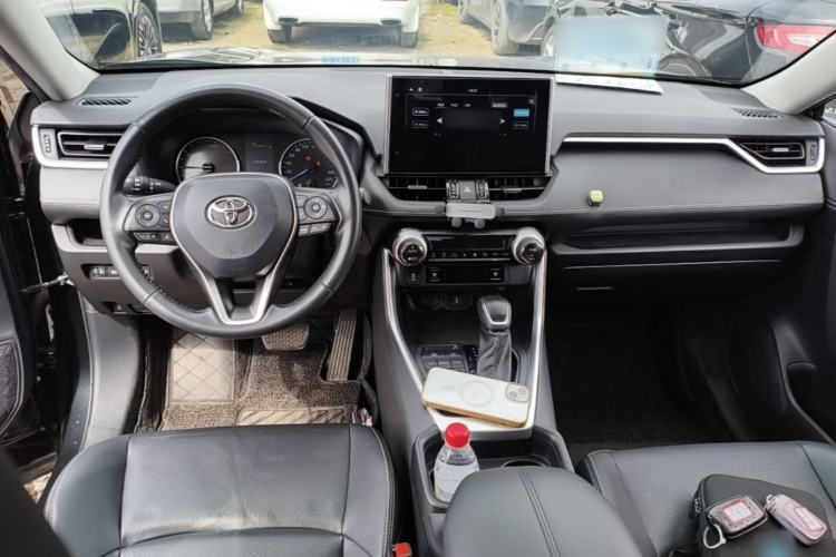 Used Toyota Wildlander 2022 Dual-Engine 2.5L E-CVT Two-Wheel Drive Prestige Edition Center Console