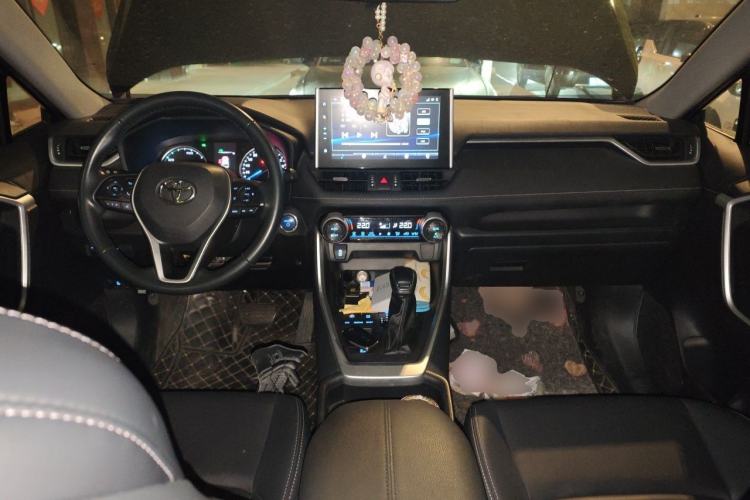 Used Toyota Wildlander 2022 Dual-Engine 2.5L E-CVT Two-Wheel Drive Luxury PLUS Edition Center Console