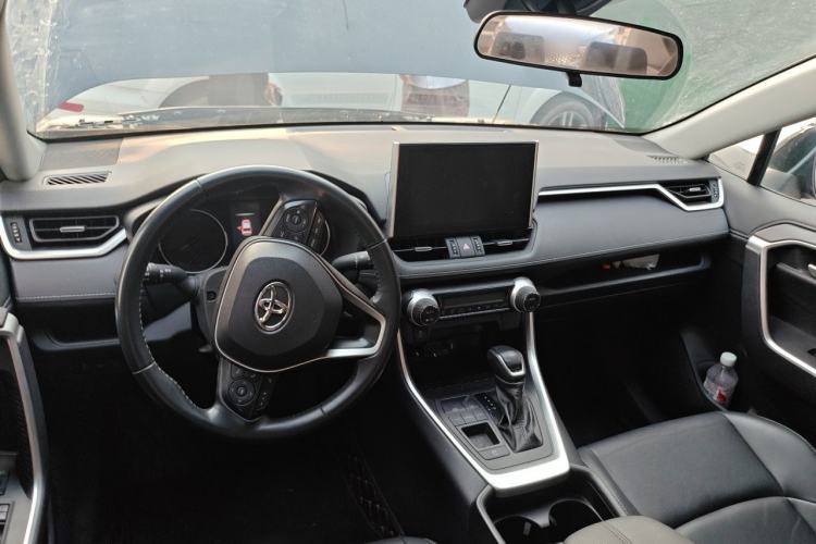 Used Toyota Wildlander 2022 Dual-Engine 2.5L E-CVT Two-Wheel Drive Luxury PLUS Edition Center Console