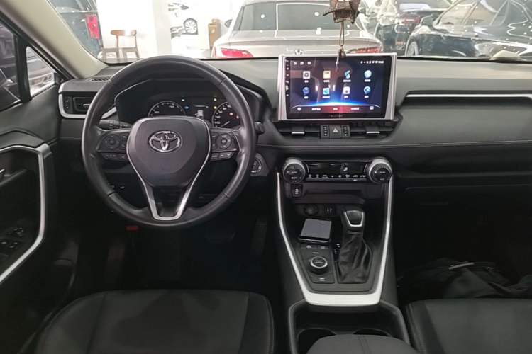 Used Toyota Wildlander 2022 Dual-Engine 2.5L E-CVT Four-Wheel Drive Luxury Edition Center Console