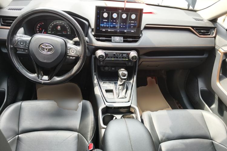 Used Toyota Wildlander 2022 2.0L CVT Two-Wheel Drive Knight Edition Center Console