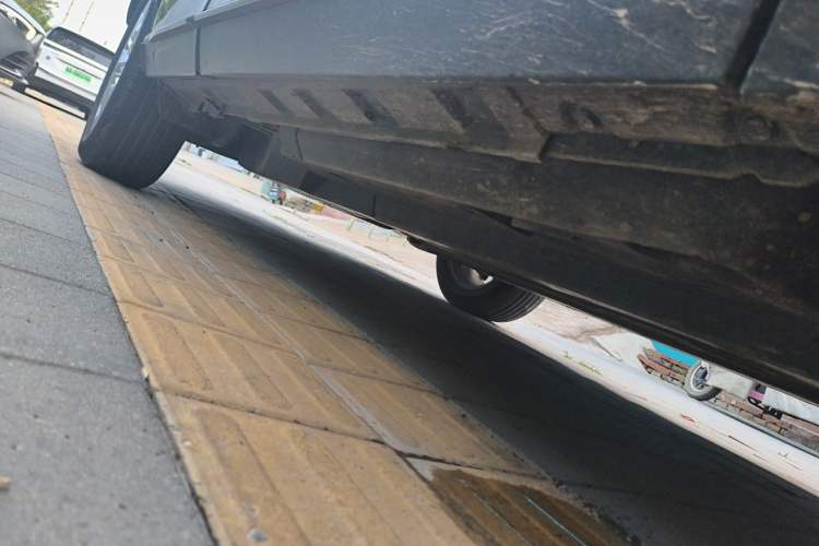 Used Toyota Wildlander 2022 2.0L CVT Two-Wheel Drive Leading Edition Chassis Front Right