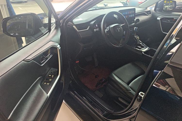 Used Toyota Wildlander 2022 Updated Version 2.0L CVT Two-Wheel Drive Leading Edition Driver Seat