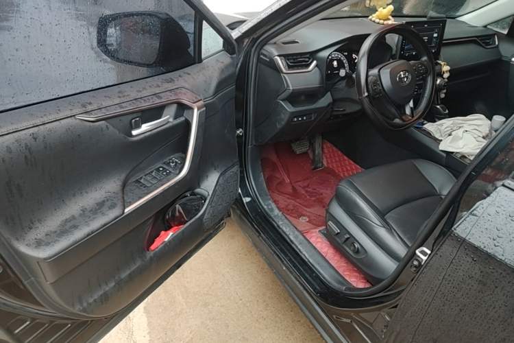 Used Toyota Wildlander 2022 2.0L CVT Two-Wheel Drive Knight Edition Driver Seat