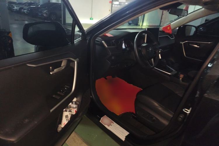 Used Toyota Wildlander 2022 2.0L CVT Two-Wheel Drive Luxury PLUS Edition Driver Seat
