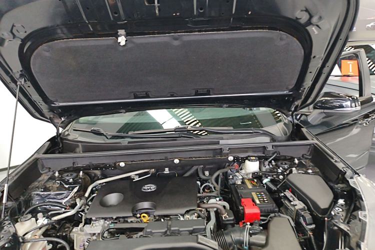 Used Toyota Wildlander 2022 2.0L CVT Two-Wheel Drive Leading Edition Engine Bay