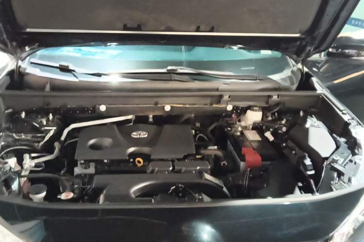 Used Toyota Wildlander 2022 2.0L CVT Two-Wheel Drive Luxury Edition Engine Bay