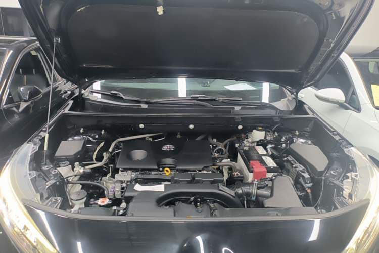 Used Toyota Wildlander 2022 2.0L CVT Two-Wheel Drive Luxury PLUS Edition Engine Bay