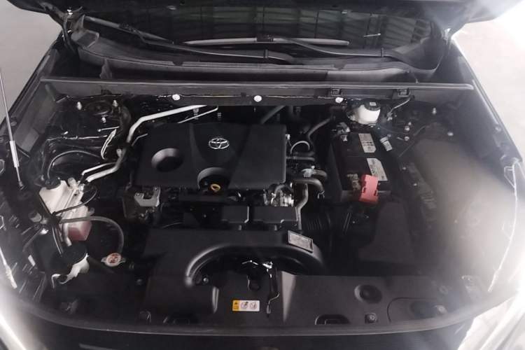 Used Toyota Wildlander 2022 2.0L CVT Two-Wheel Drive Luxury Edition Engine Bay