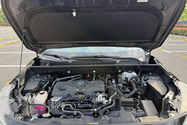 Used Toyota Wildlander 2022 Dual-Engine 2.5L E-CVT Two-Wheel Drive Prestige Edition Engine Bay