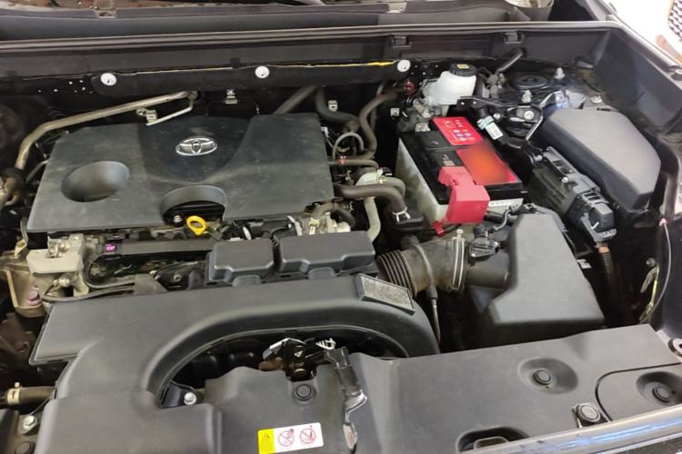 Used Toyota Wildlander 2022 2.0L CVT Two-Wheel Drive Luxury Edition Engine Bay