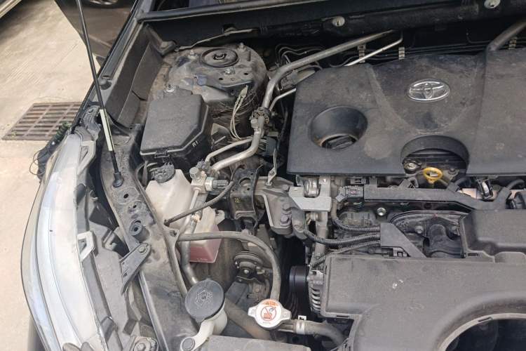 Used Toyota Wildlander 2022 2.0L CVT Two-Wheel Drive Luxury PLUS Edition Engine Bay Right