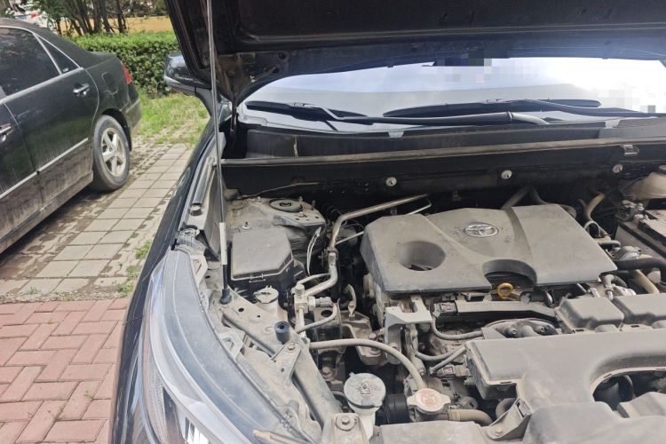 Used Toyota Wildlander 2022 2.0L CVT 4x4 Luxury PLUS Edition Engine Bay Right