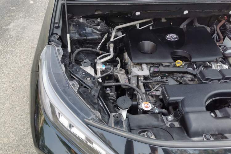 Used Toyota Wildlander 2022 2.0L CVT Two-Wheel Drive Luxury Edition Engine Bay Right