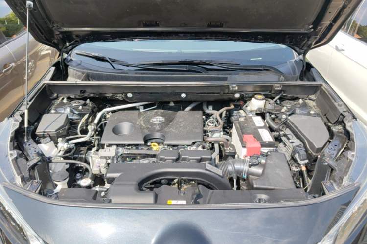 Used Toyota Wildlander 2022 2.0L CVT Two-Wheel Drive Luxury PLUS Edition Engine Bay