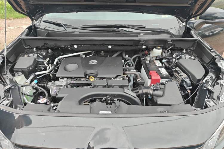 Used Toyota Wildlander 2022 2.0L CVT Two-Wheel Drive Luxury PLUS Edition Engine Bay