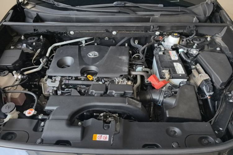 Used Toyota Wildlander 2022 2.0L CVT Two-Wheel Drive Luxury PLUS Edition Engine Bay