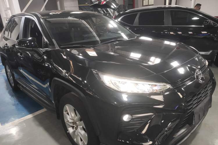 Used Toyota Wildlander 2022 Updated Version 2.0L CVT Two-Wheel Drive Leading Edition Exterior 1