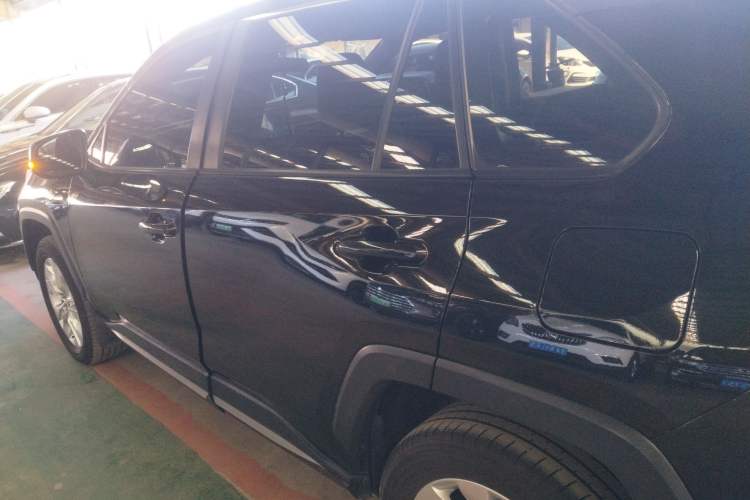 Used Toyota Wildlander 2022 Updated Version 2.0L CVT Two-Wheel Drive Leading Edition Exterior 3