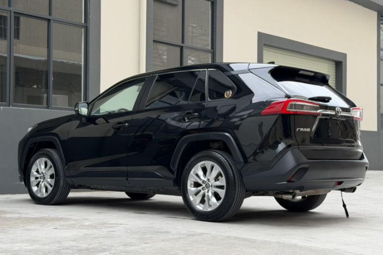 Used Toyota Wildlander 2022 2.0L CVT Two-Wheel Drive Leading Edition Exterior 4