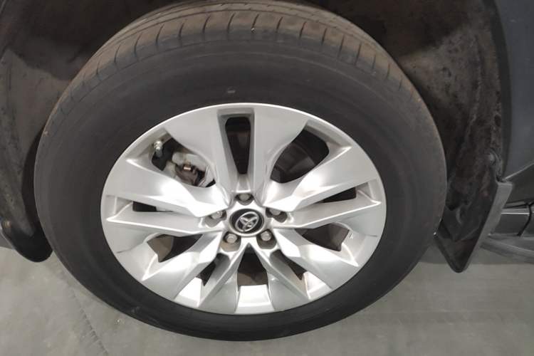 Used Toyota Wildlander 2022 Updated Version 2.0L CVT Two-Wheel Drive Leading Edition Exterior 4