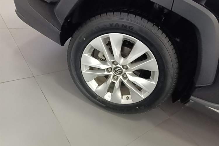 Used Toyota Wildlander 2022 Updated Version 2.0L CVT Two-Wheel Drive Leading Edition Exterior 5