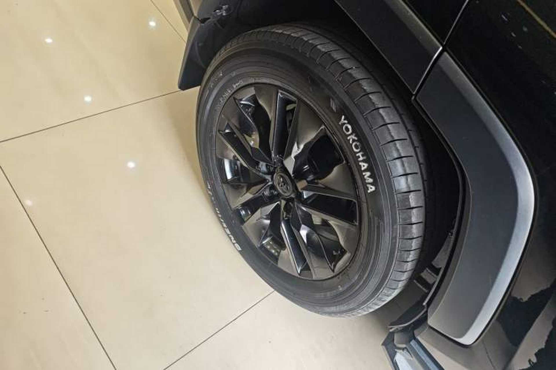 Used Toyota Wildlander 2022 Updated Version 2.0L CVT Two-Wheel Drive Leading Edition Exterior 5