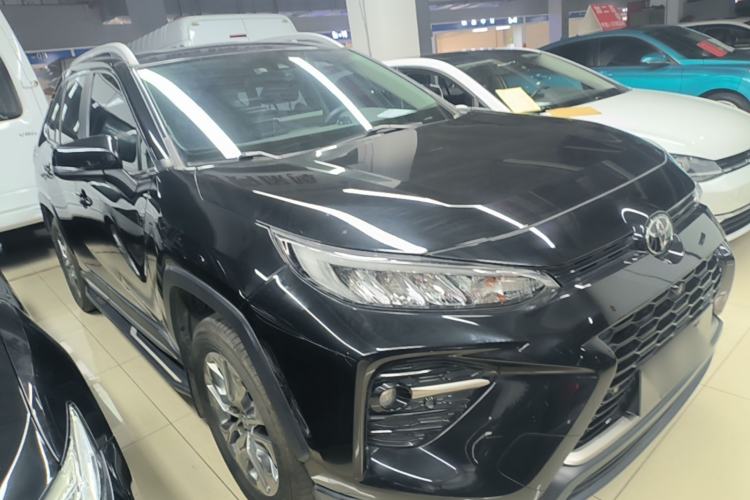 Used Toyota Wildlander 2022 2.0L CVT Two-Wheel Drive Luxury PLUS Edition Front Right 45 Deg