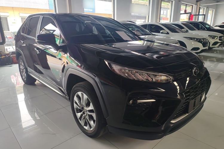 Used Toyota Wildlander 2022 2.0L CVT Two-Wheel Drive Luxury PLUS Edition Front Right 45 Deg
