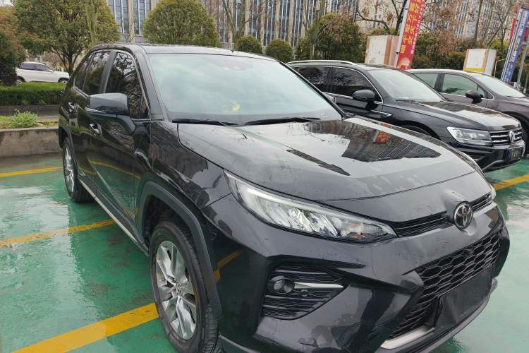 Used Toyota Wildlander 2022 2.0L CVT Two-Wheel Drive Luxury PLUS Edition Front Right 45 Deg