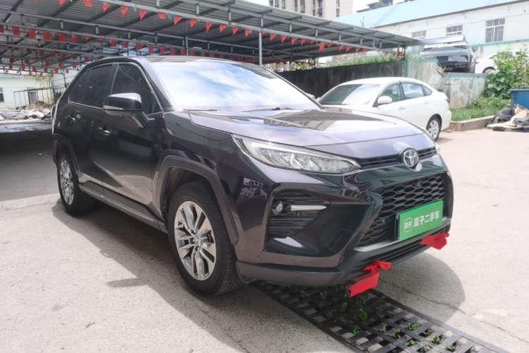 Used Toyota Wildlander 2022 2.0L CVT Two-Wheel Drive Luxury PLUS Edition Front Right 45 Deg