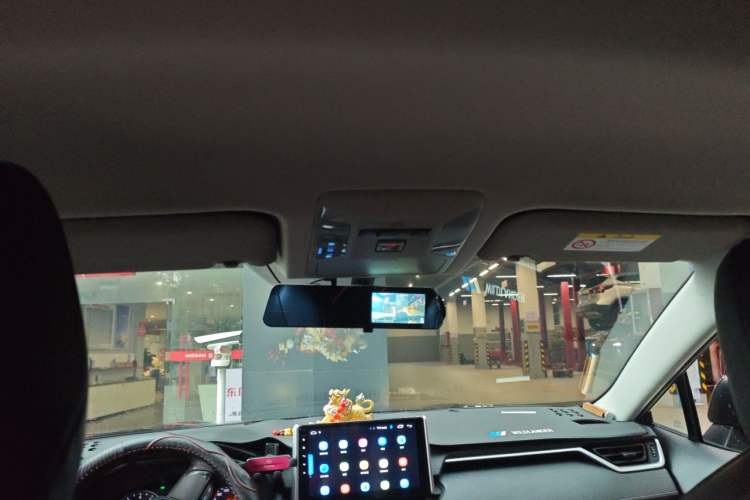 Used Toyota Wildlander 2022 Updated Version 2.0L CVT Two-Wheel Drive Leading Edition Headliner
