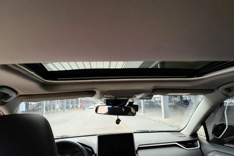 Used Toyota Wildlander 2022 2.0L CVT Two-Wheel Drive Luxury PLUS Edition Headliner