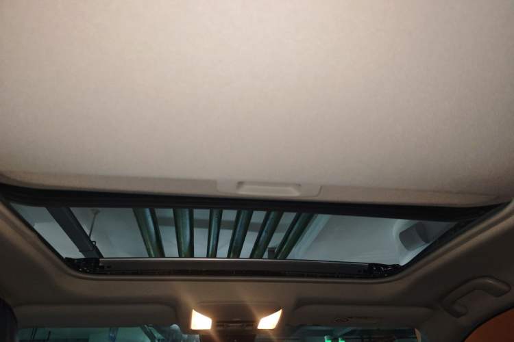 Used Toyota Wildlander 2022 Dual-Engine 2.5L E-CVT Two-Wheel Drive Prestige Edition Headliner